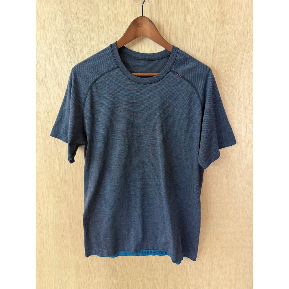 Lululemon Mens Metal Vent Tech Short Sleeve Shirt Blue Red Space Dye Small